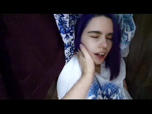 ❤️ Олоод миний эгч нь шүүгээний болон тусалсан түүний булэг Зовох видео порно дээр mn.xxxdesichudai.ru